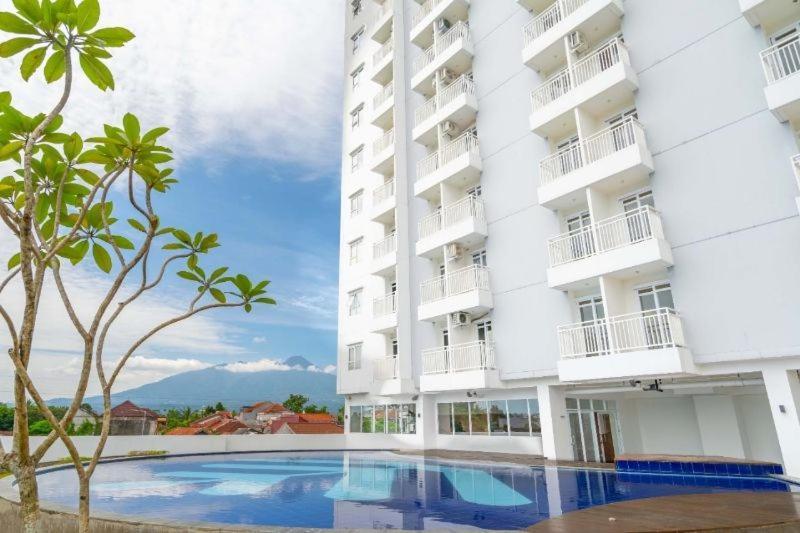 Jasmin Park Apartemen By Fix'S Room Kedungbadak Exterior foto